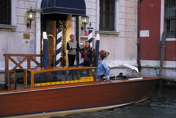 Hotel Bonvecchiati, Venice - Italy