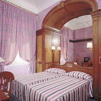 Hotel Albani in Florence, Italy